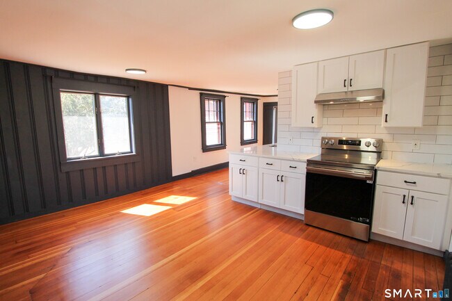 Foto del edificio - 883 Worthington Ridge