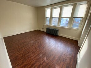 Building Photo - 809 N 4th St