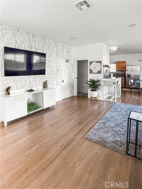 Foto del edificio - 1519 W 37th Pl