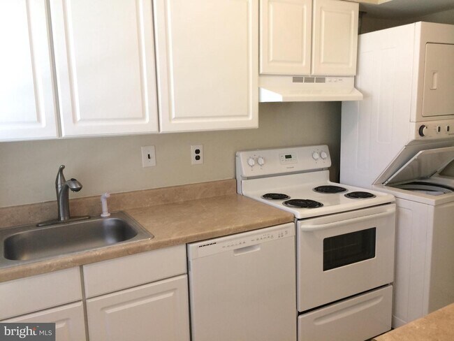 Foto del edificio - 2024 Fort Davis St SE