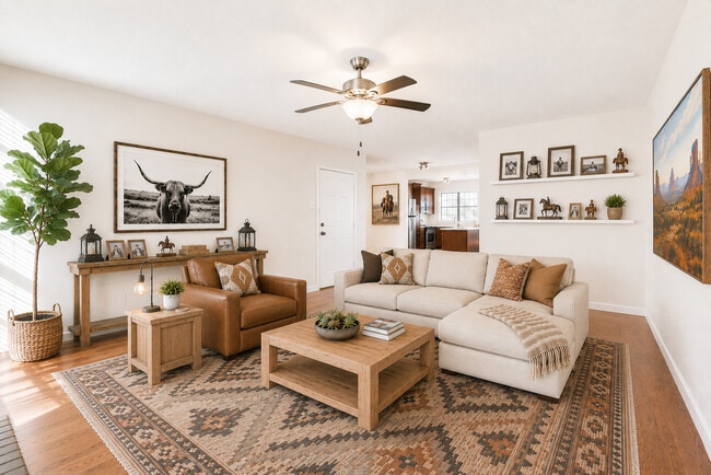 Building Photo - The Castillian Apartments