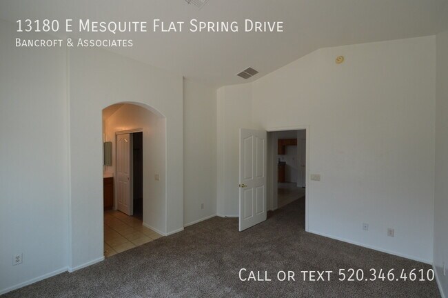 Foto del edificio - 13180 E Mesquite Flat Spring Drive