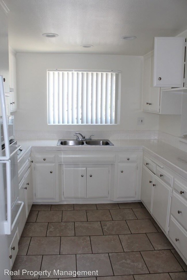 Foto del edificio - 274 Alestar St