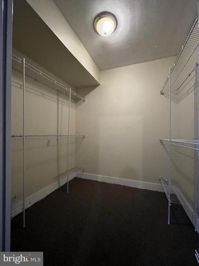 Building Photo - 2711 Garrison Blvd