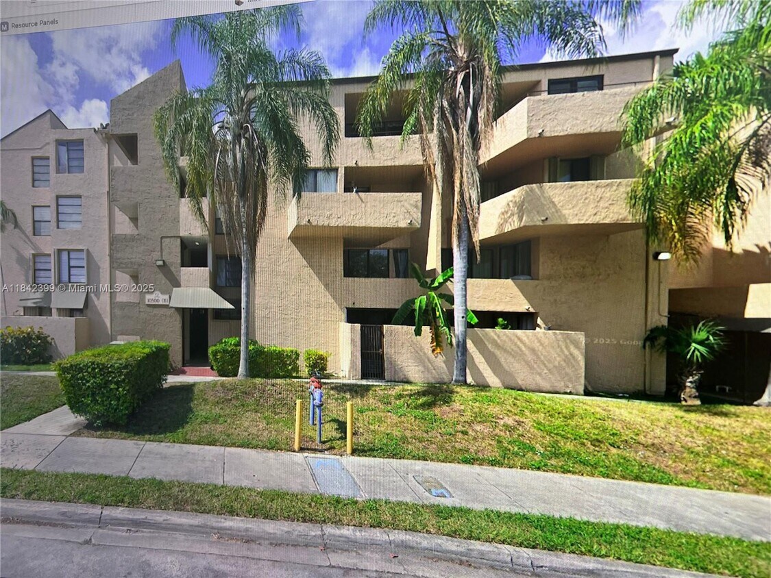 Foto principal - 10500 SW 108th Ave