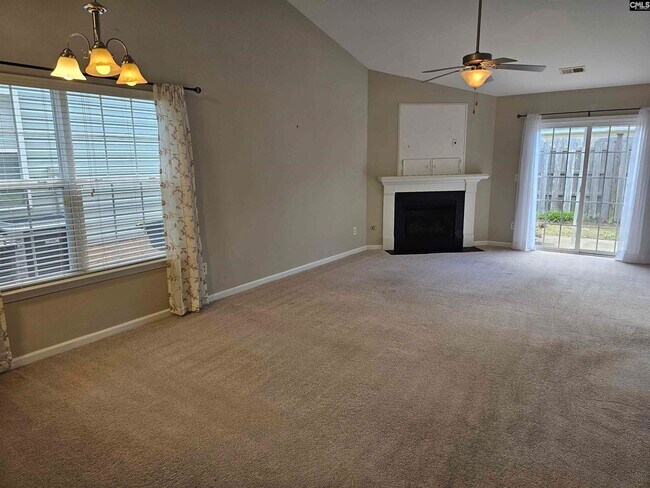 Building Photo - 179 Courtside Dr