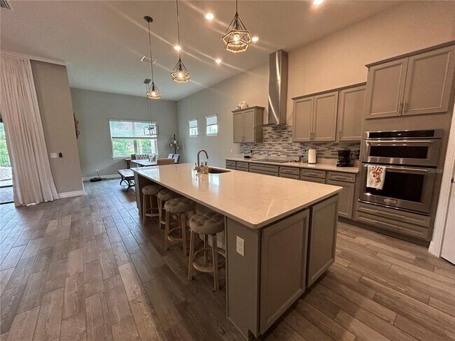 Building Photo - 1009 Mare Wy
