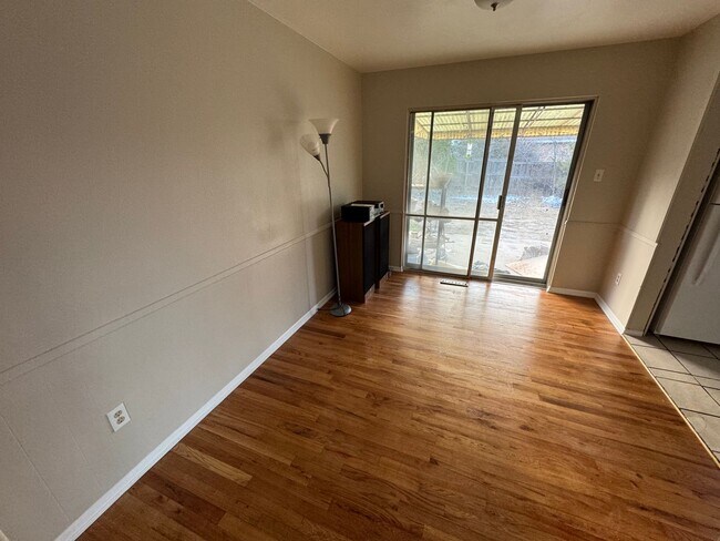 Foto del edificio - Spacious Ranch Style Home in Aurora