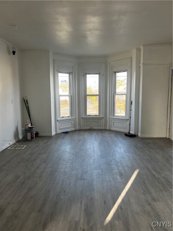Building Photo - 220 Midland Ave
