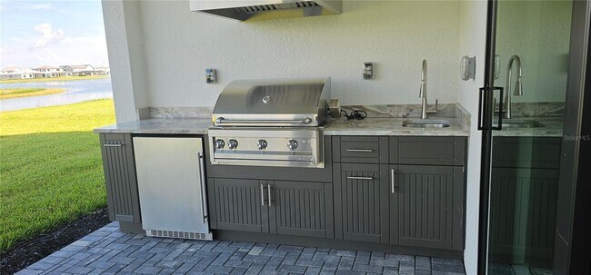 Foto del edificio - 2625 Waterfront Cir