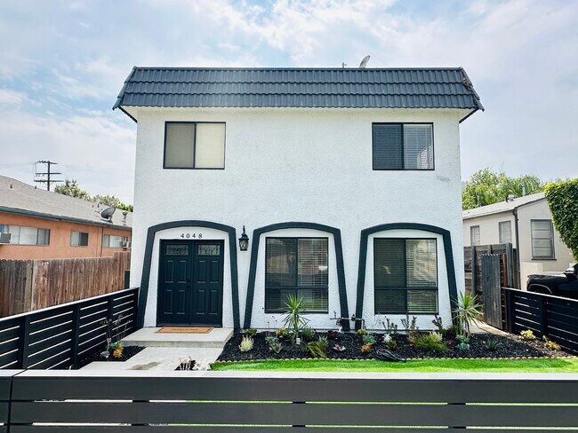Foto del edificio - 4048 Garden Ave