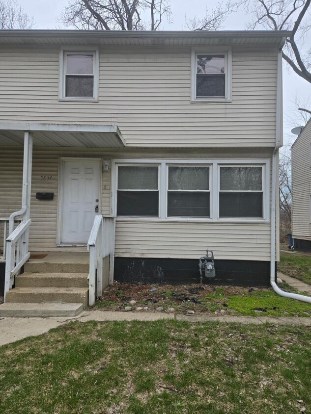 Primary Photo - 3604 E 9th Ave