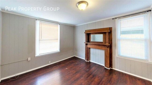 Foto del edificio - 2317 Stratford Ave