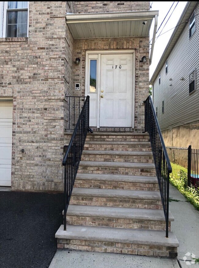 Homes in Essex County, NJ for Rent