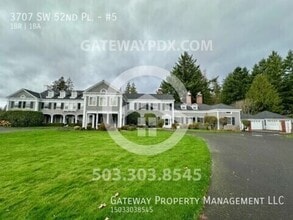 Building Photo - 3707 SW 52nd Pl
