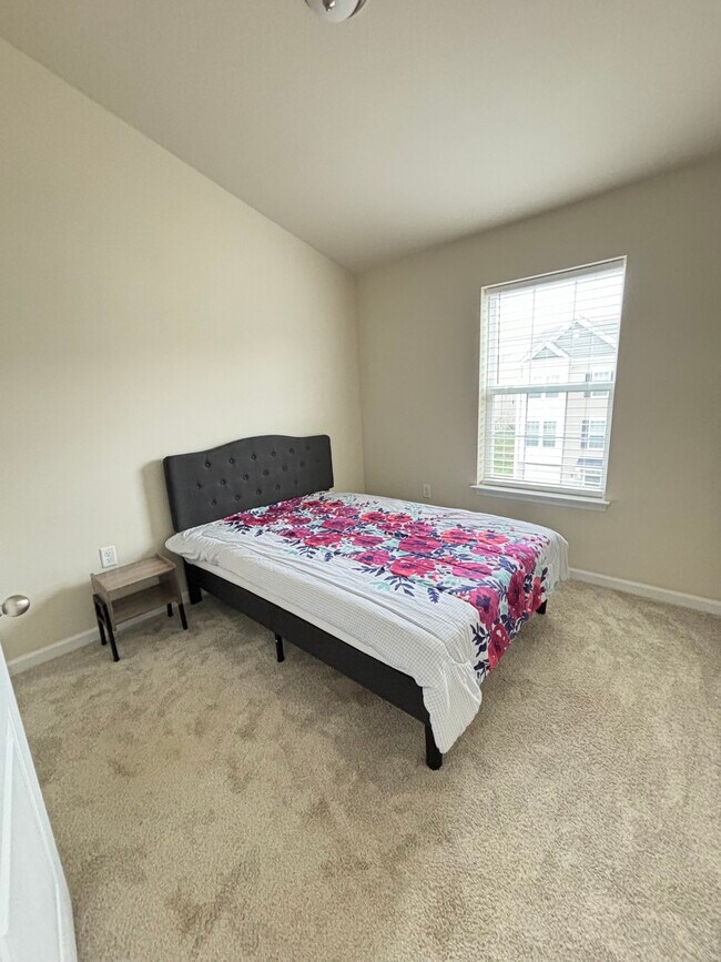 Building Photo - 235 Schramm Loop