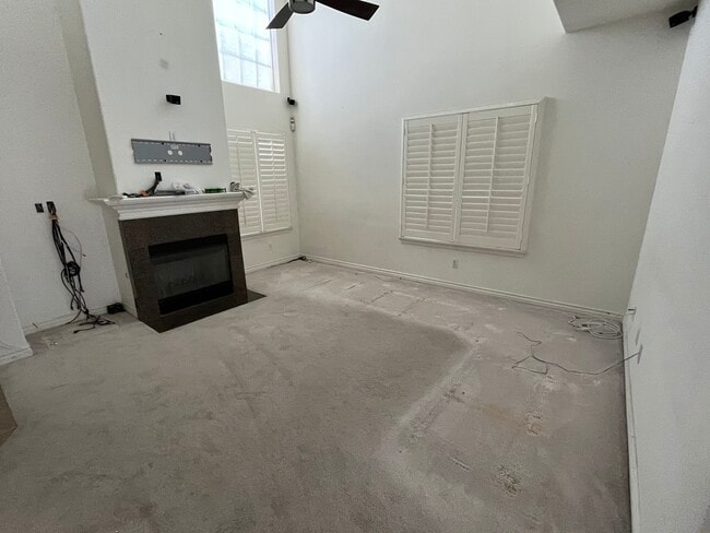Building Photo - 13252 Ramona Blvd
