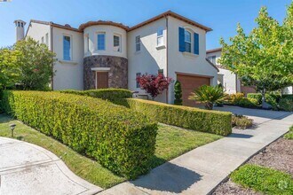 Building Photo - 1260 Ustilago Dr