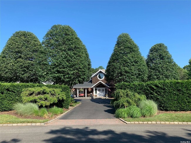 Building Photo - 4 Wisteria Dr