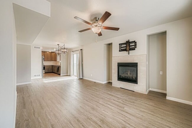 Building Photo - 791 Little Bear Grove