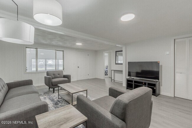 Foto del edificio - 1059 Little Ruth Rd