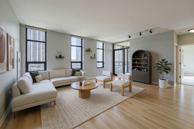 Foto del edificio - 1255 S State St