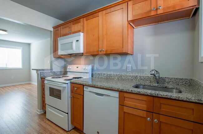 Foto del edificio - 271 Glen Iris Dr NE