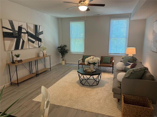 Foto del edificio - 3325 Domain St