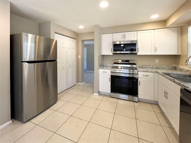 Foto del edificio - 5001 Bell Meade Dr