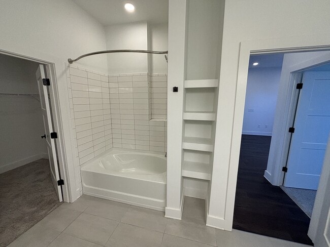 Interior Photo - The Argos Apartments at Grant Park