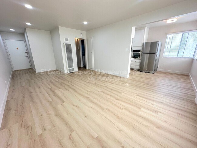 Foto del edificio - 1250 E Ocean Blvd