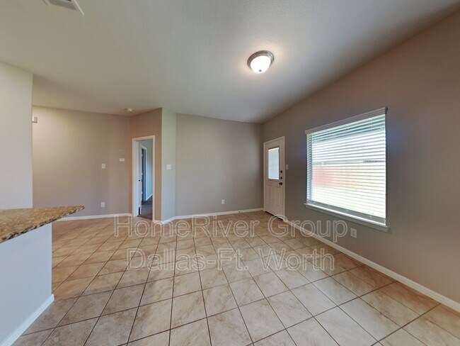 Foto del edificio - 848 Walls Blvd