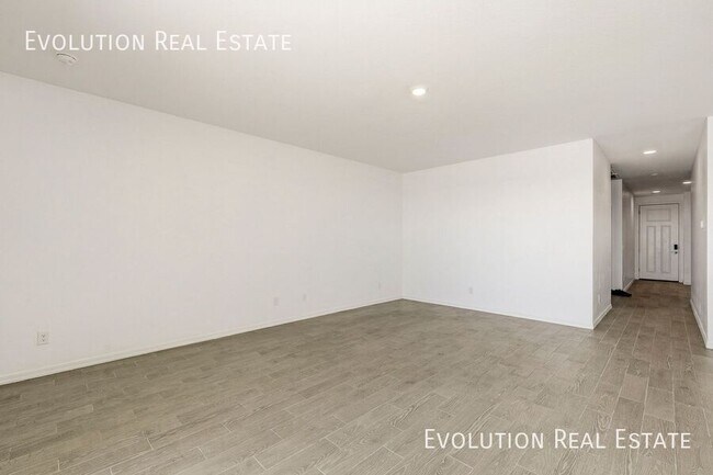 Foto del edificio - 11461 E Ulysses Ave