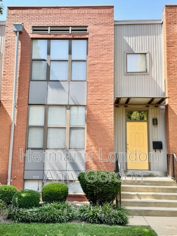 Building Photo - 4159 McPherson Ave