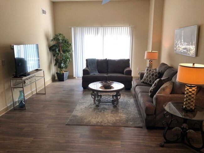 Building Photo - 721 Gov Morrison St