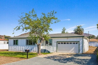 Building Photo - 1268 Flamingo Ave