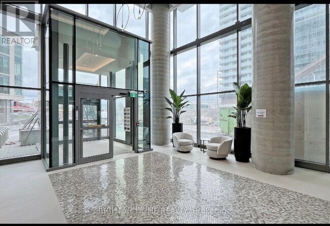 Building Photo - 7890 Jane St