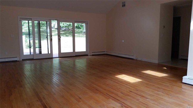 Foto del edificio - 291 Hillcrest Ln