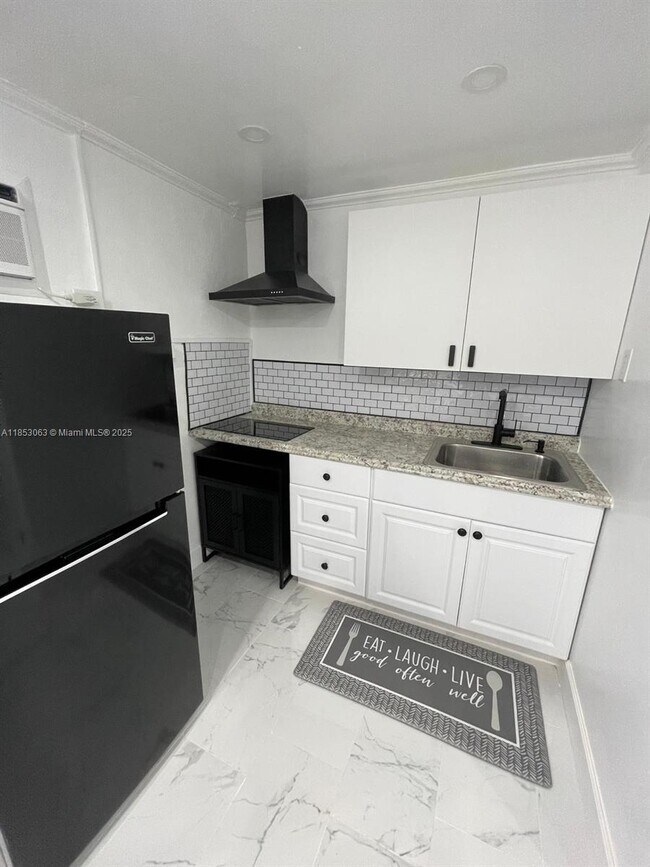 Foto del edificio - 5829 Fillmore St