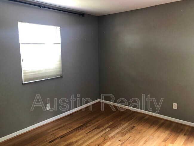 Foto del edificio - 2705 Laclede Station Rd