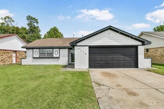 Building Photo - 7214 Plover Cir