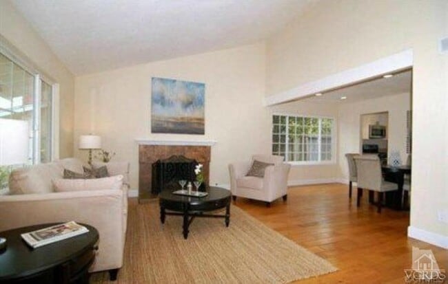 Foto del edificio - 2219 Scenicpark St