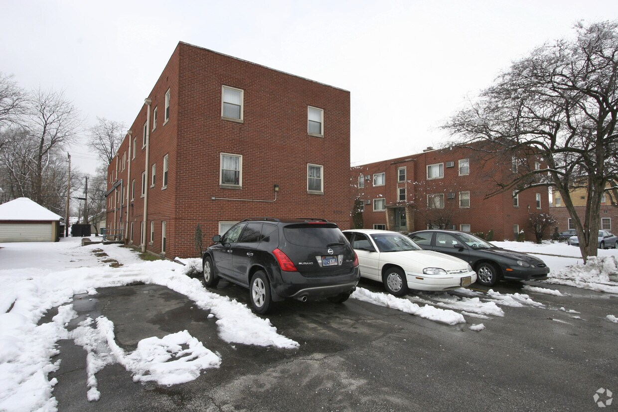 Foto del edificio - Lawndale Apartments