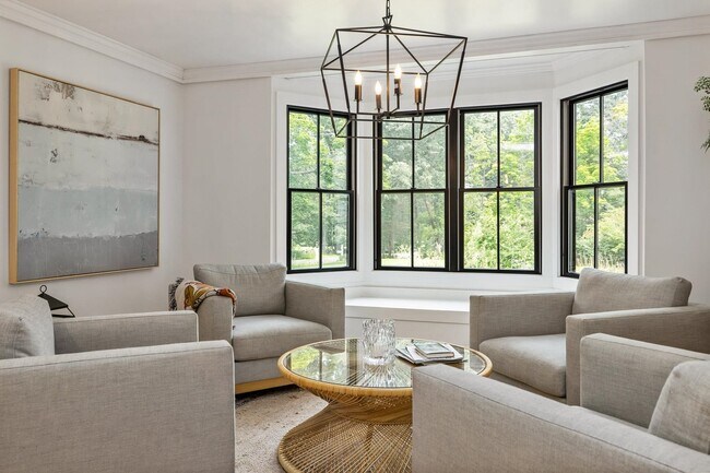 Foto del edificio - 139 Woodland Rd