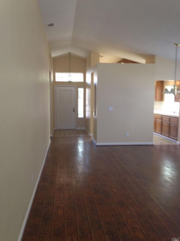 Building Photo - 1103 Meadowlark Dr