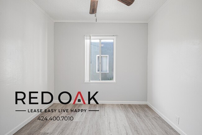 Foto del edificio - 12145 Pine St