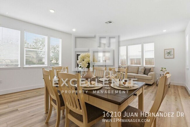 Foto del edificio - 16210 Juan Hernandez Dr