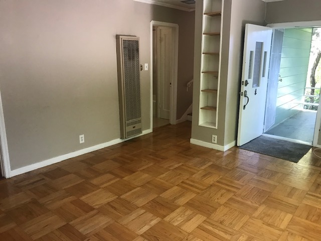 Building Photo - 5758 Thornhill Dr