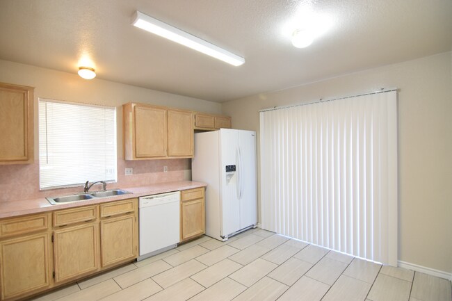 Building Photo - 2303 Wales Cir