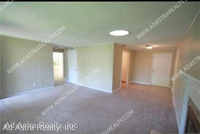 Foto del edificio - 2 br, 2 bath House - 9317 E 68th St